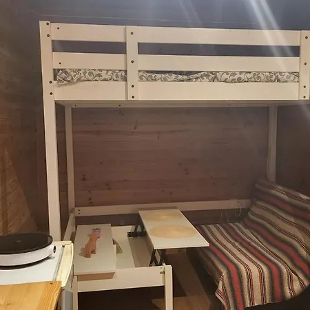 Woodhouse Near River - Near Ocean - Near *