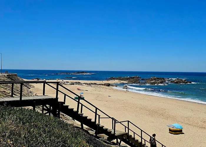 Woodhouse Near River - Near Ocean - Near